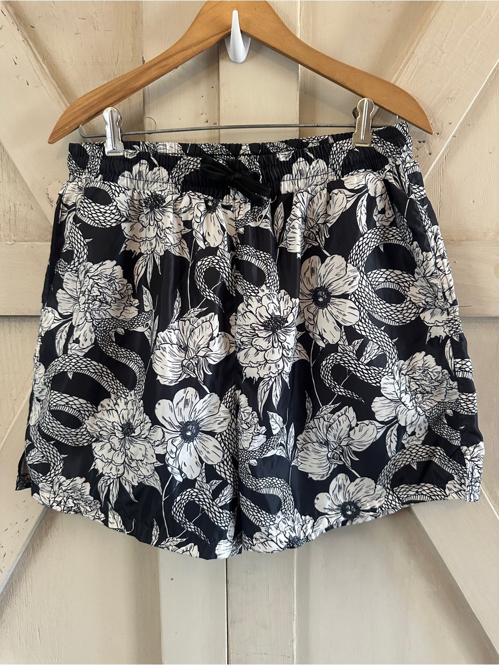 Maison Article Men’s Shorts Large Black White Floral Snake Print Drawstring